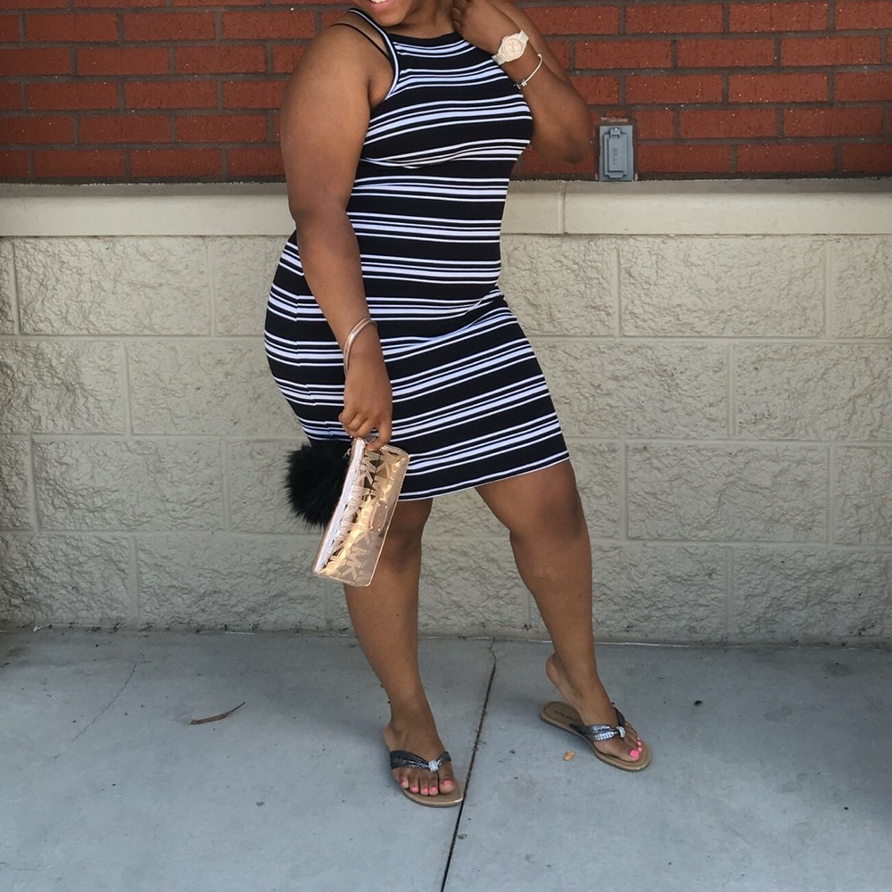 T-shirt dress (spaghetti strap / razor back)